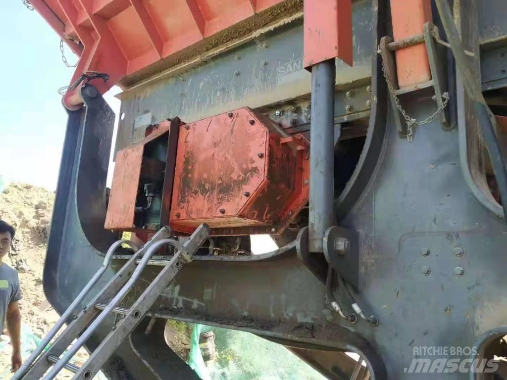 Sandvik QJ330 Mobil törőgépek