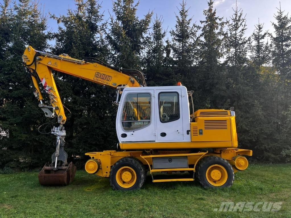Liebherr A 900 C ZW Gumikerekes kotrók