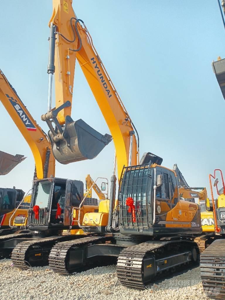 Hyundai 220 Közepes (midi) kotrók 7 t - 12 t