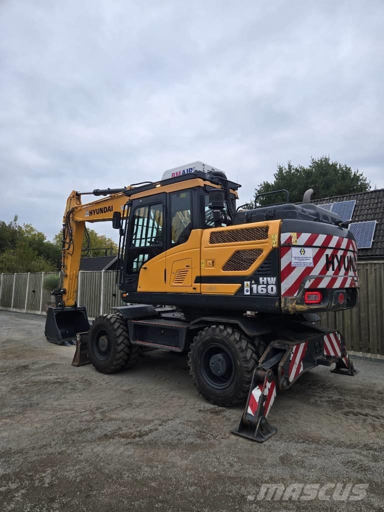Hyundai HW 160 Gumikerekes kotrók