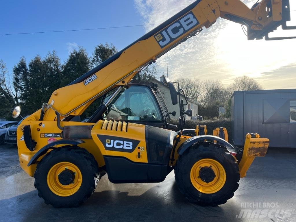 JCB 540-140 Hi Viz Teleszkópos rakodók