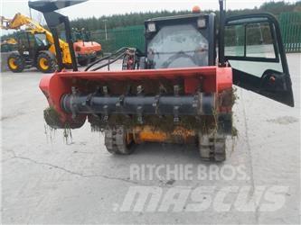 JCB 190 T Kompakt traktor adapterek