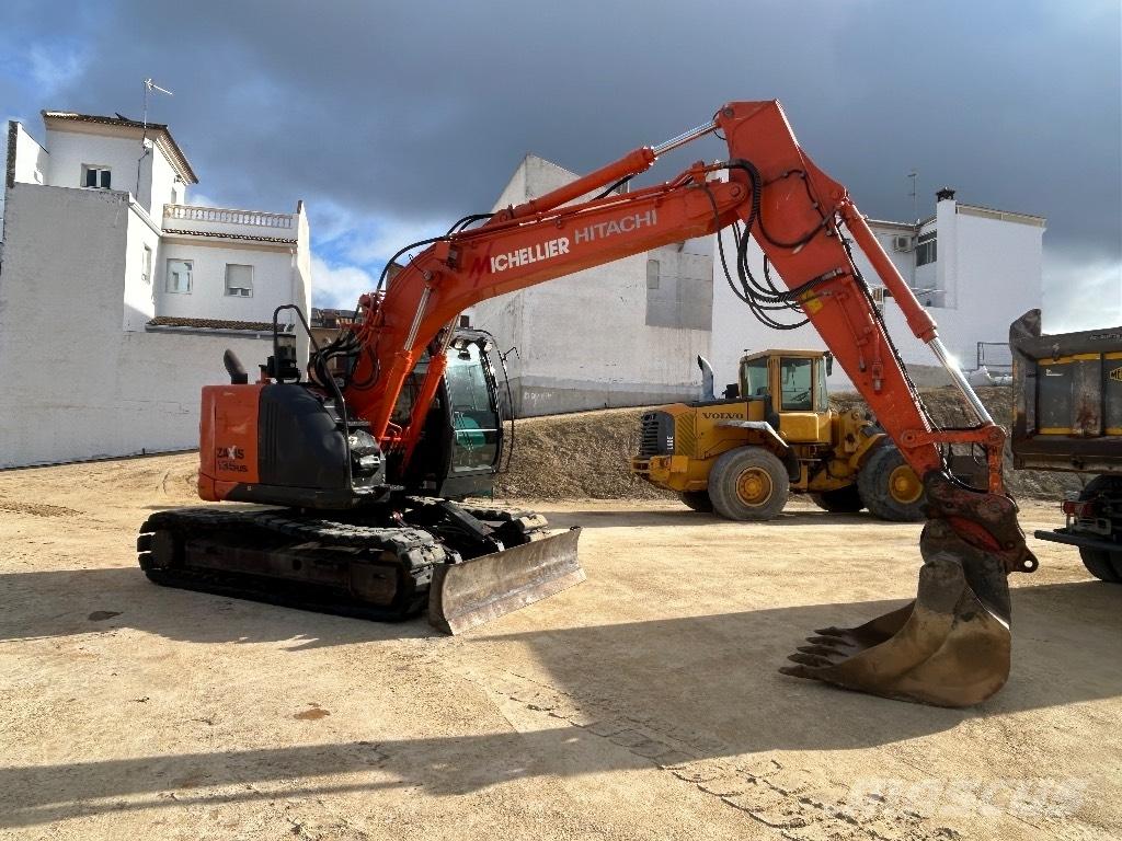 Hitachi ZX 135 Lánctalpas kotrók