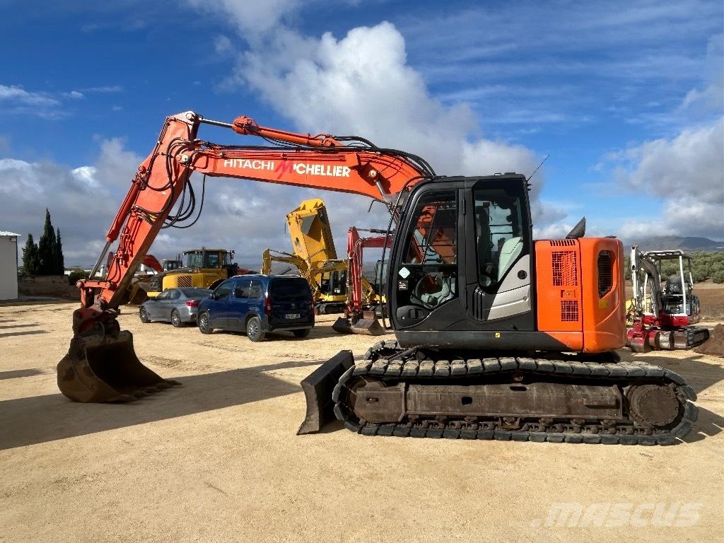 Hitachi ZX 135 Lánctalpas kotrók