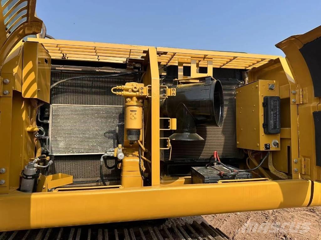 CAT 325CL Lánctalpas kotrók