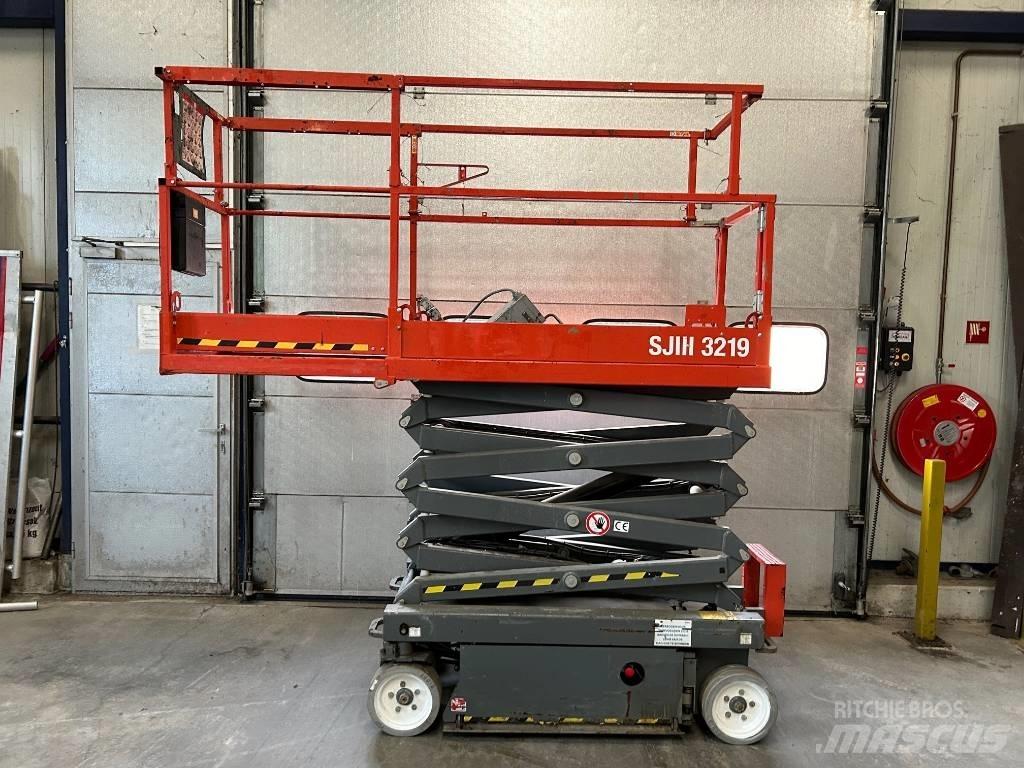 SkyJack SJ 3219 Ollós emelők