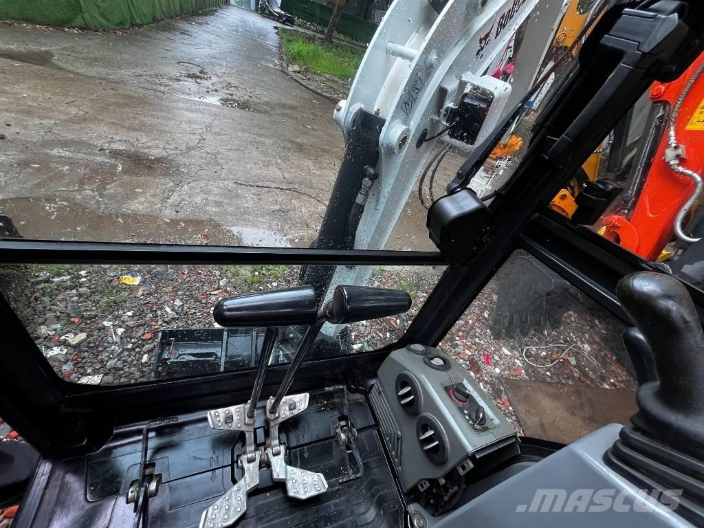 Bobcat E 20z Mini kotrók < 7t