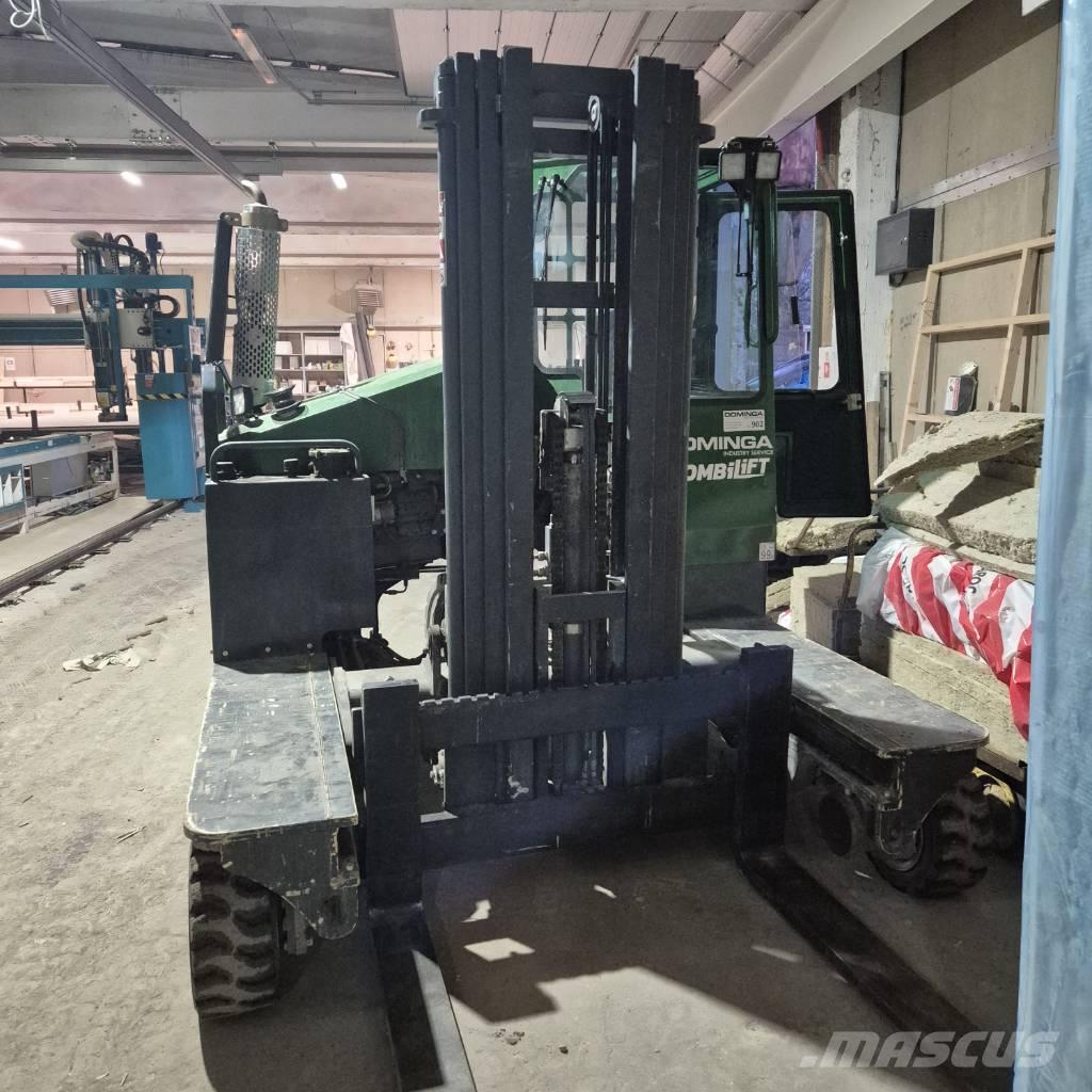 Combilift C 4000 Tolóoszlopos négyutas targonca