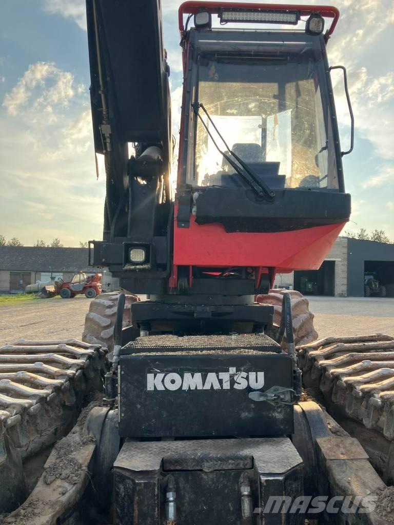Komatsu 911.4 Betakarítók