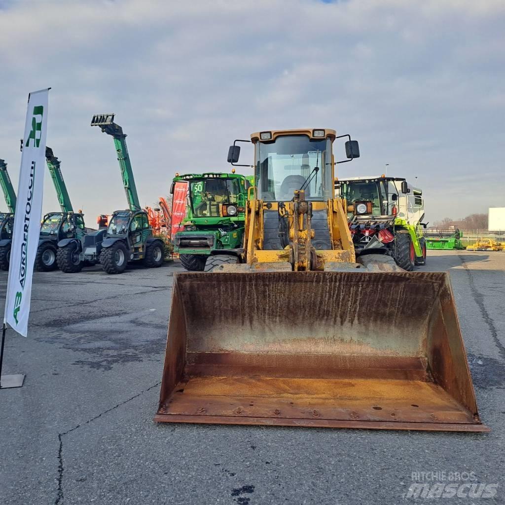 JCB 426 B Gumikerekes homlokrakodók