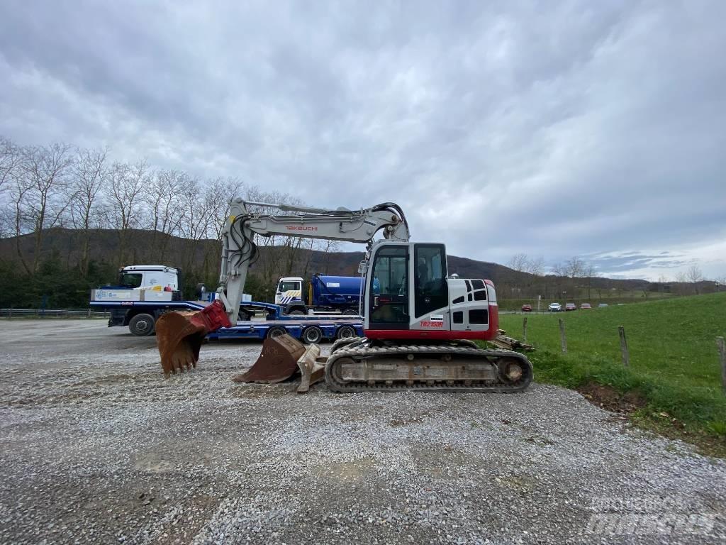 Takeuchi TB 2150 R Lánctalpas kotrók