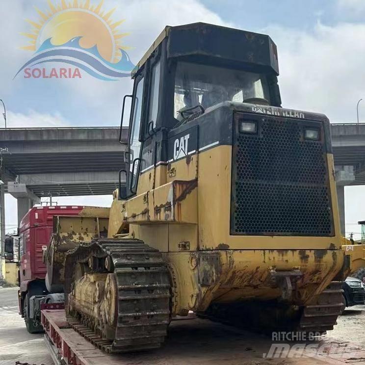 CAT 973 D Lánctalpas homlokrakodók