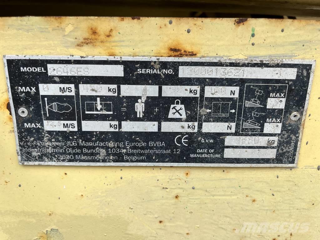 JLG 2646 ES Ollós emelők