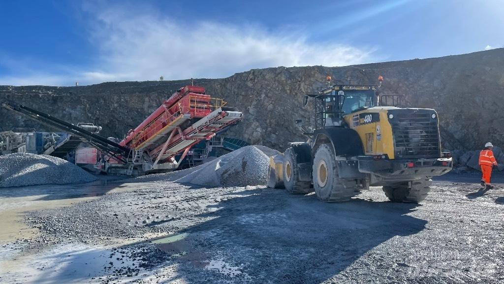Komatsu WA480 Gumikerekes homlokrakodók