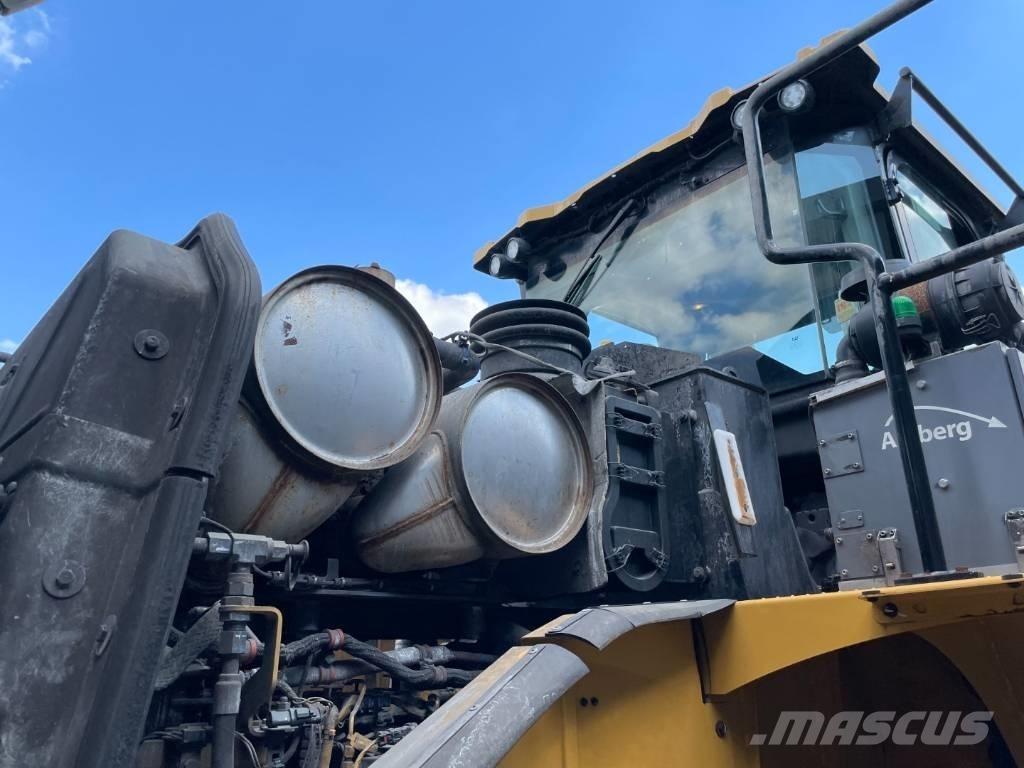 CAT 966MXE Gumikerekes homlokrakodók