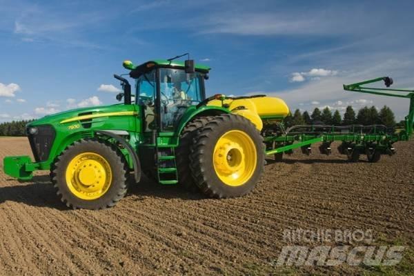 John Deere JD7930 Traktorok