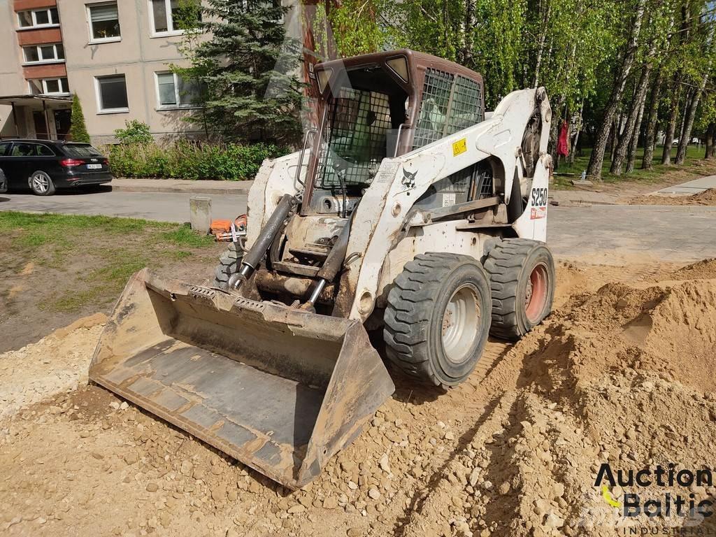 Bobcat S 250 Kompaktrakodók
