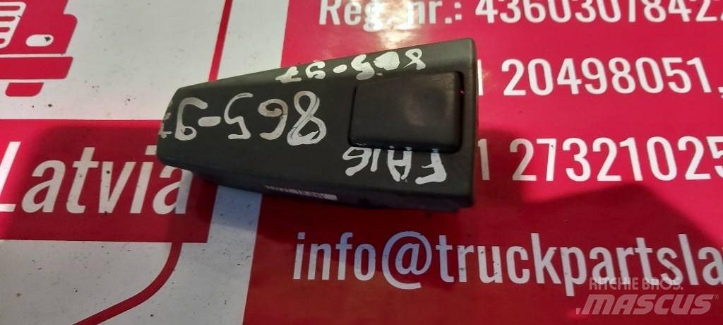 Volvo FH 12.  20568858 Vezetőfülke és belső tartozékok