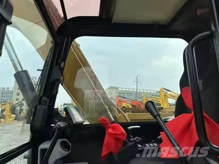 CAT 307 Lánctalpas kotrók
