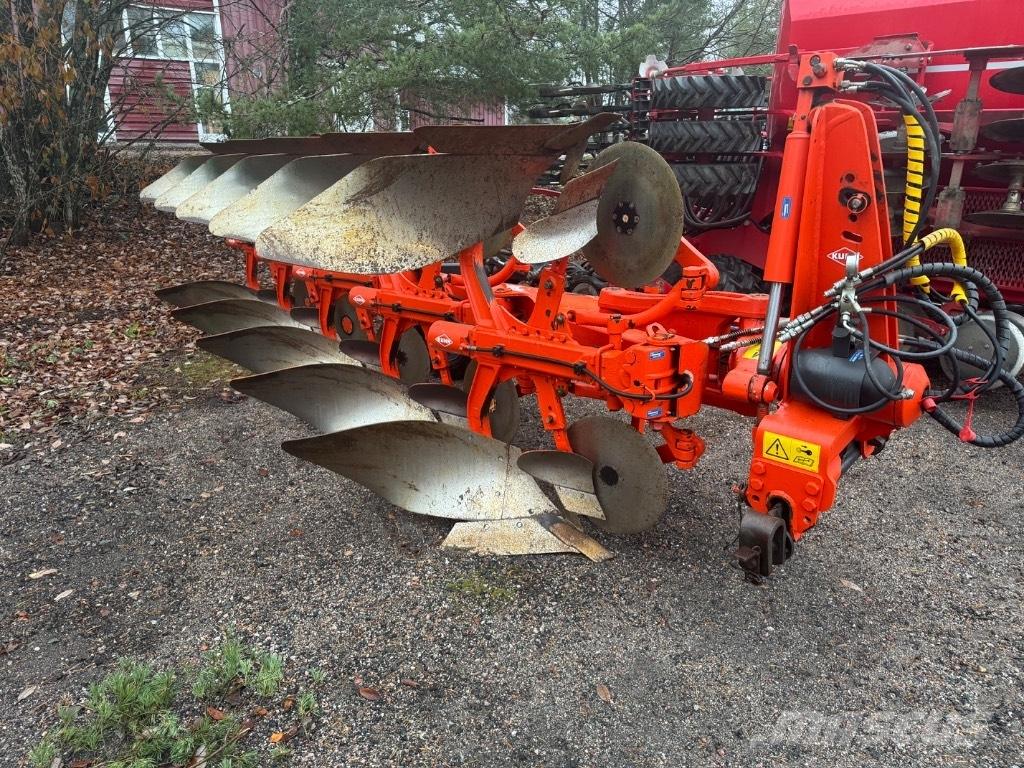 Kuhn Vari-Master 122 Váltvaforgató ekék