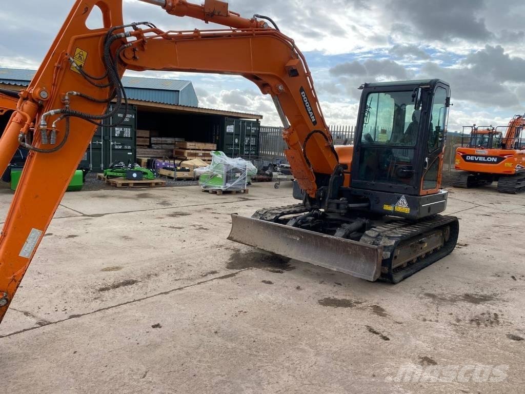 Doosan Develon DX85R Közepes (midi) kotrók 7 t - 12 t