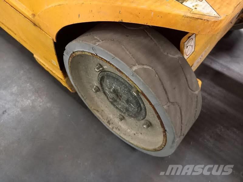 JLG Toucan 8 E Személyemelők