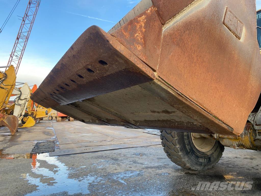 CAT 924 H Gumikerekes homlokrakodók