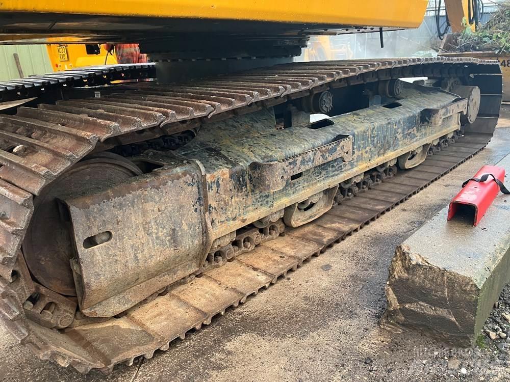 JCB 220 X Series Lánctalpas kotrók