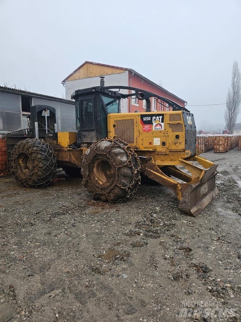 CAT 525 D Vonszolók