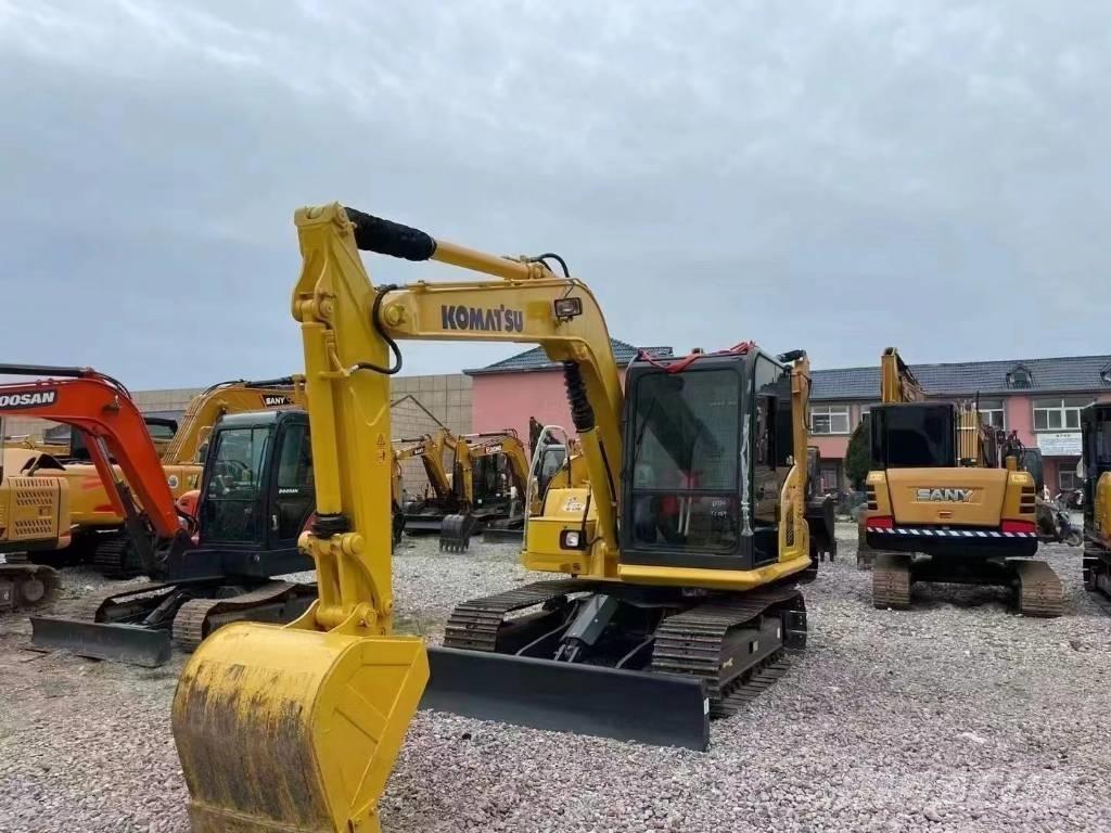 Komatsu PC 70 Közepes (midi) kotrók 7 t - 12 t