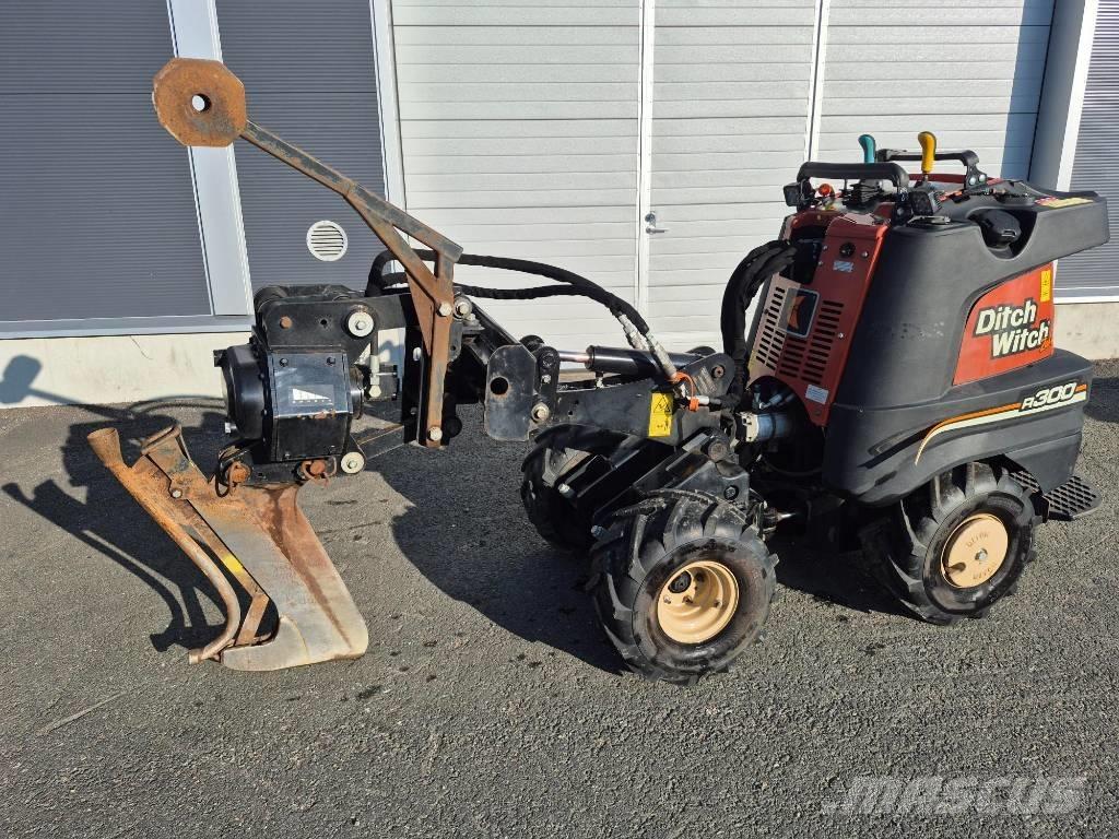 Ditch Witch R300 Árokásók