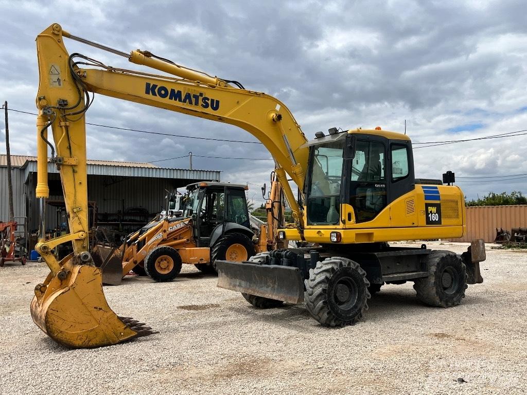 Komatsu PW 160 Gumikerekes kotrók