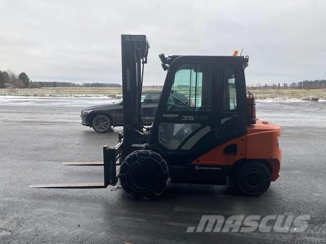 Doosan D35C-7 Dízel targoncák