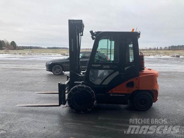 Doosan D35C-7 Dízel targoncák