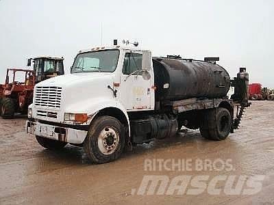 International 8100 Aszfalt terítõ gépek