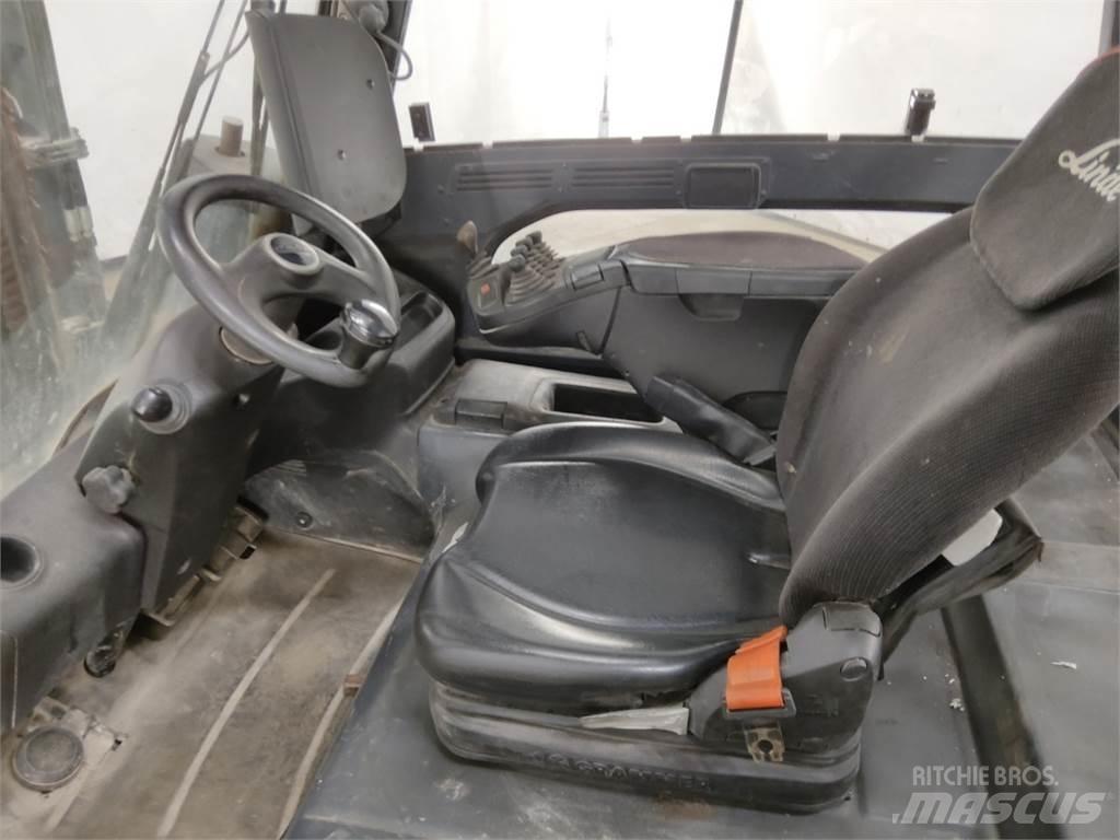 Linde E25L-01 Elektromos targoncák