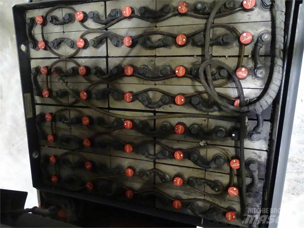 Linde E25L-01 Elektromos targoncák
