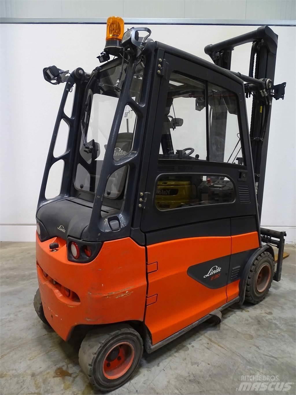 Linde E30 Elektromos targoncák