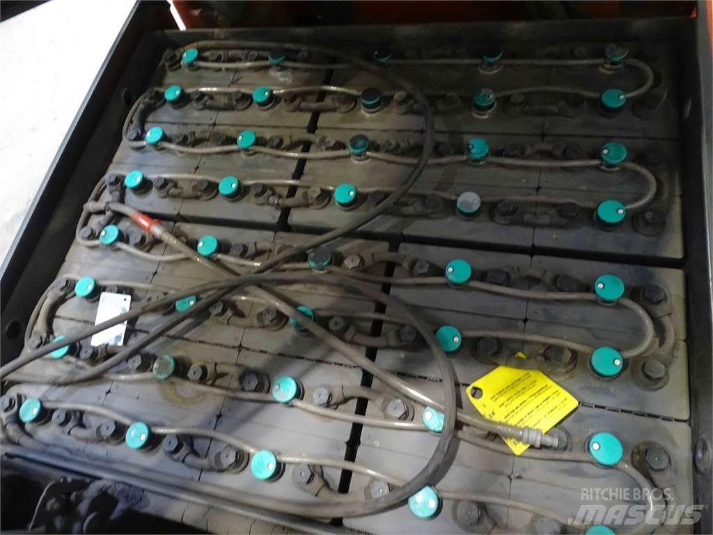 Linde E30 Elektromos targoncák