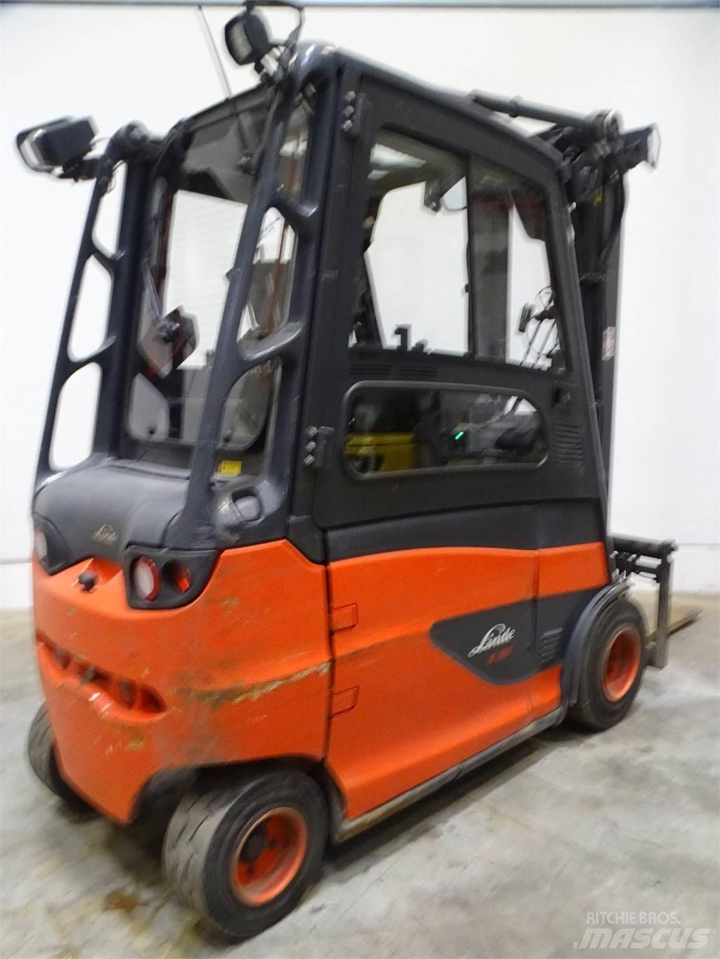 Linde E30HL Elektromos targoncák