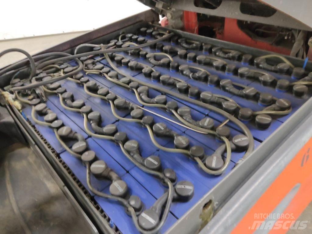 Linde E30L-01 Elektromos targoncák