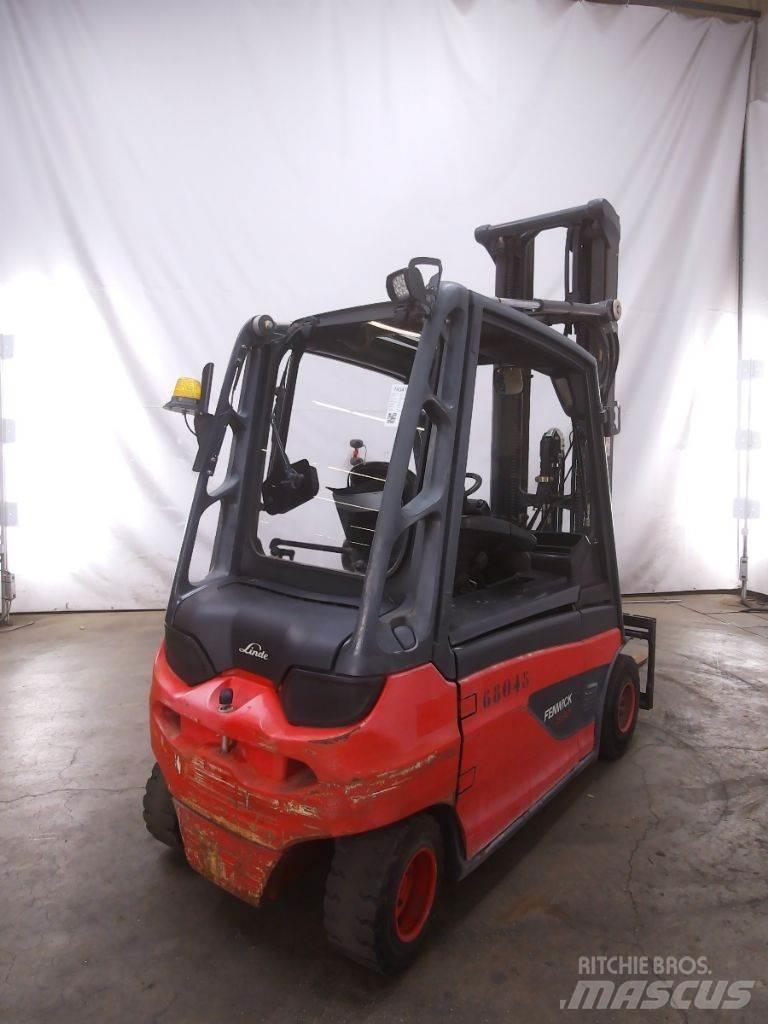Linde E30L-01 Elektromos targoncák