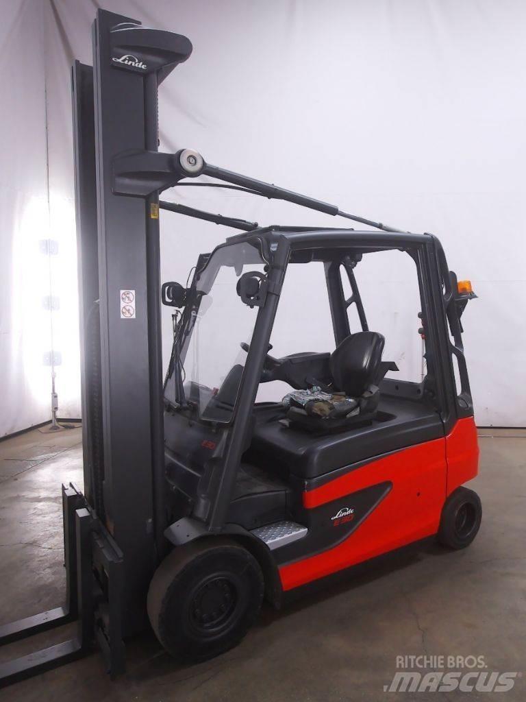 Linde E30L-01 Elektromos targoncák