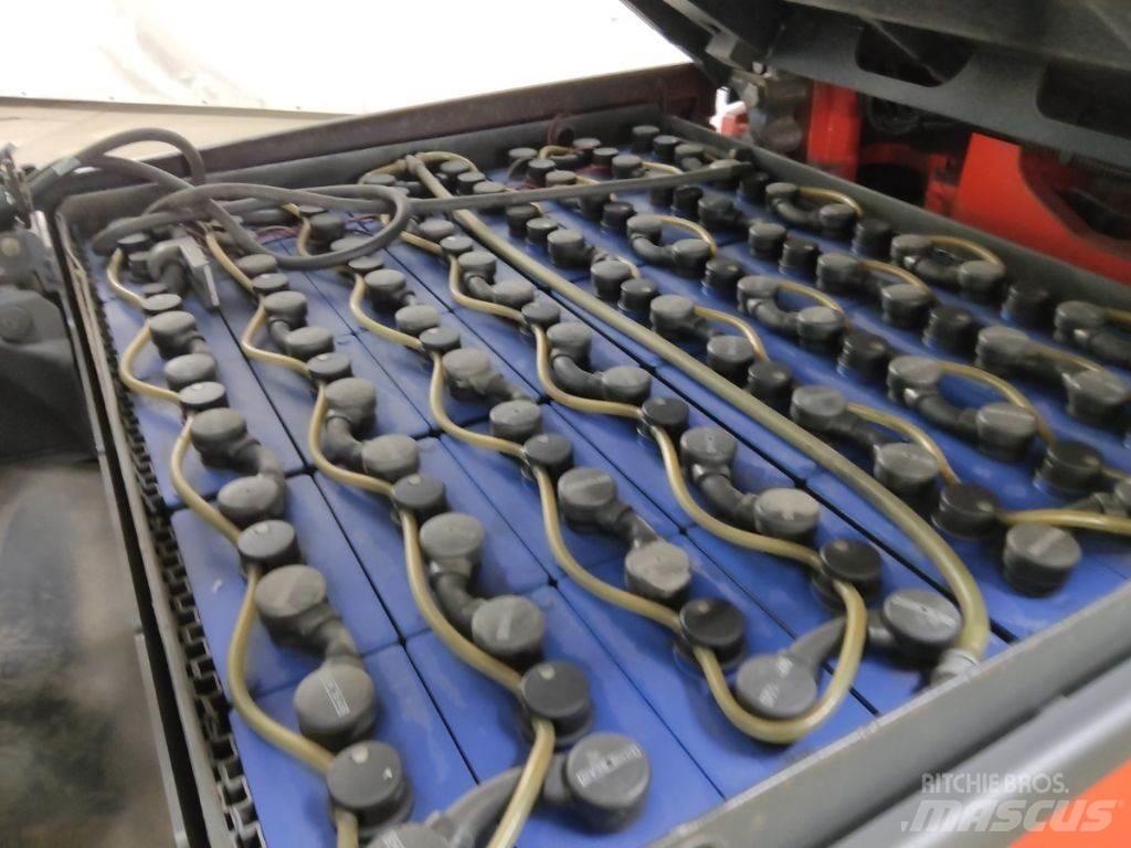 Linde E30L-01 Elektromos targoncák