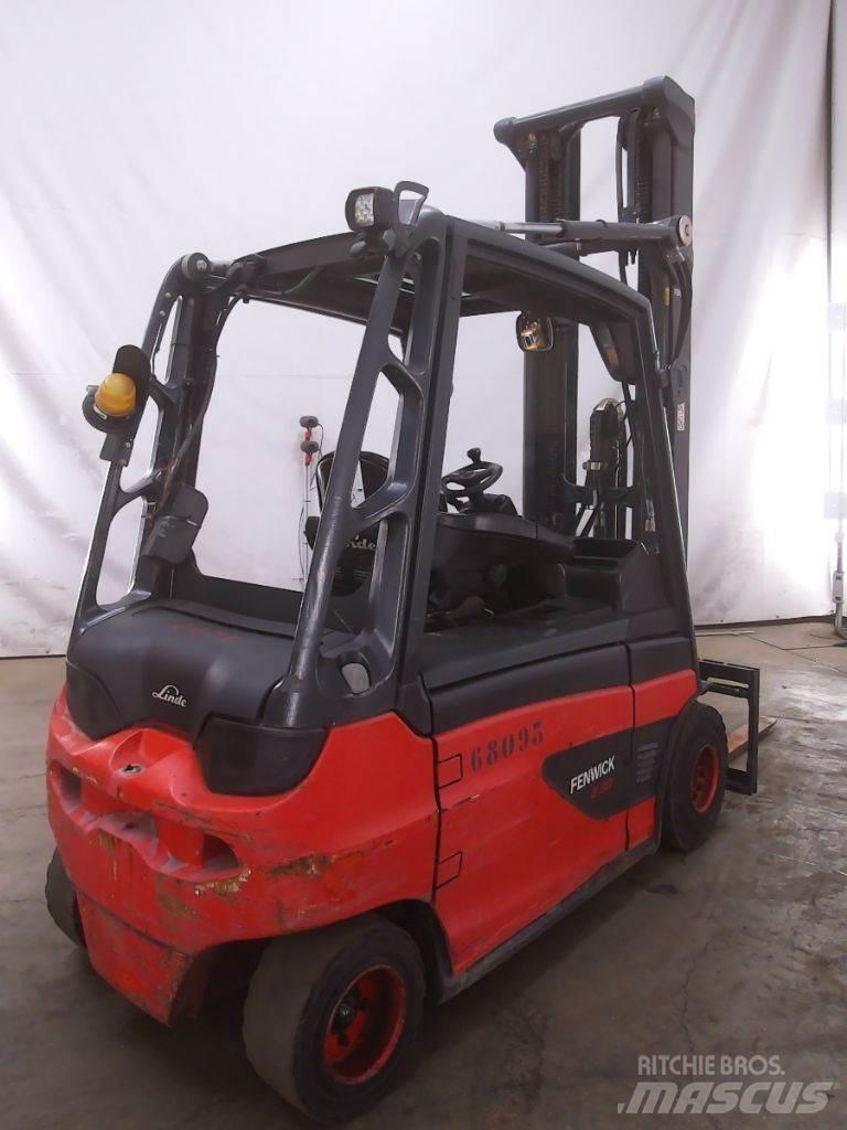 Linde E30L-01 Elektromos targoncák