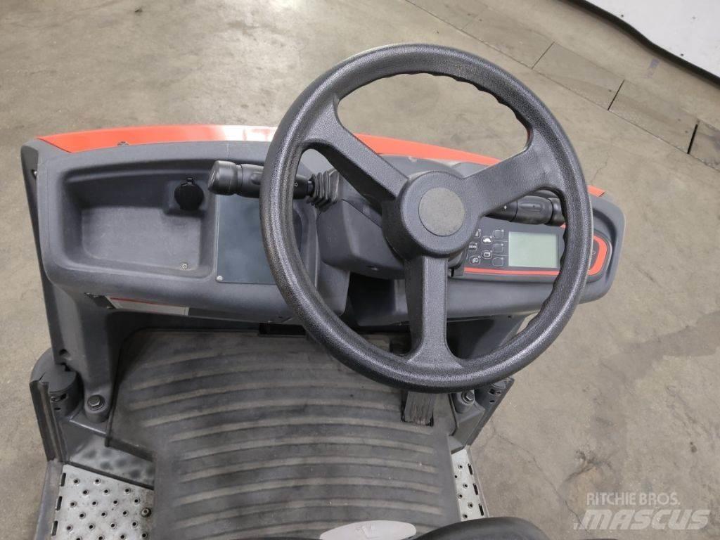 Linde P60 Vontatótargonca