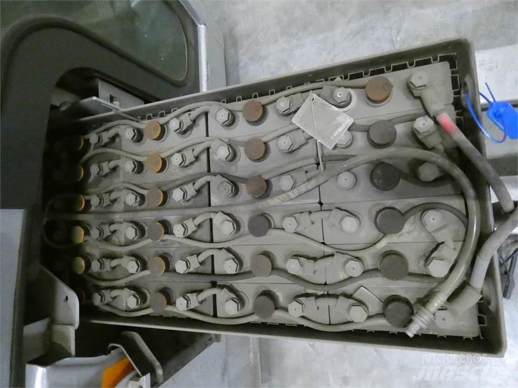 Still LTX70 Vontatótargonca