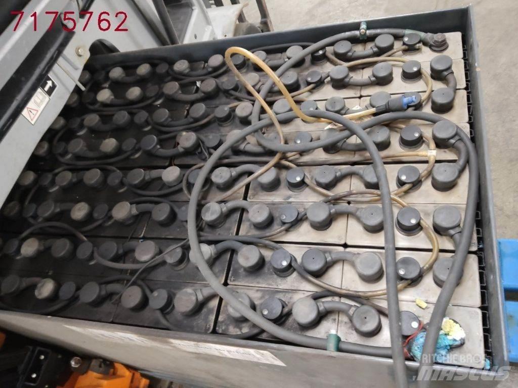 Still RX60-25 Elektromos targoncák