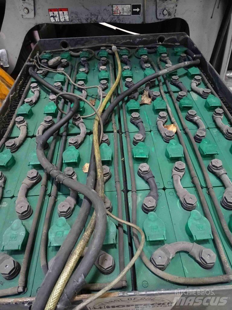 Still RX60-25 Elektromos targoncák
