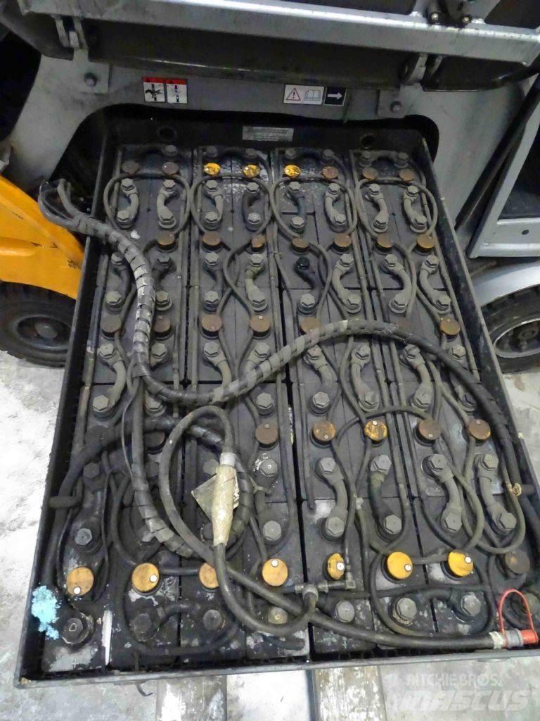 Still RX60-25 Elektromos targoncák